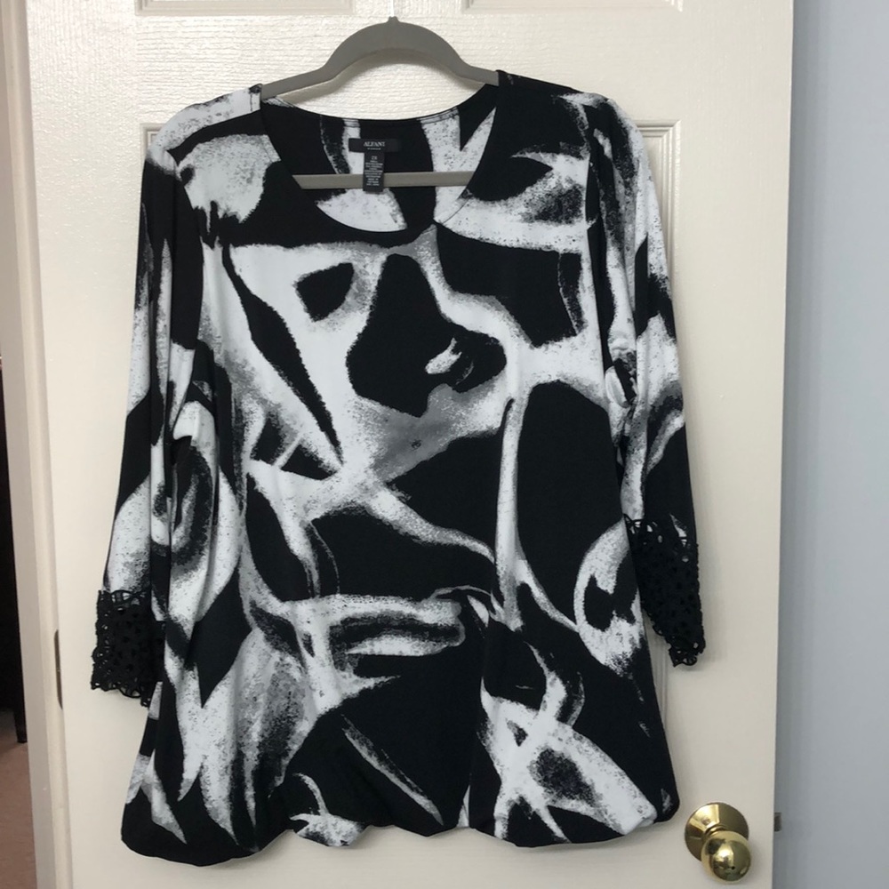 Alfani three-quarter sleeve tunic top